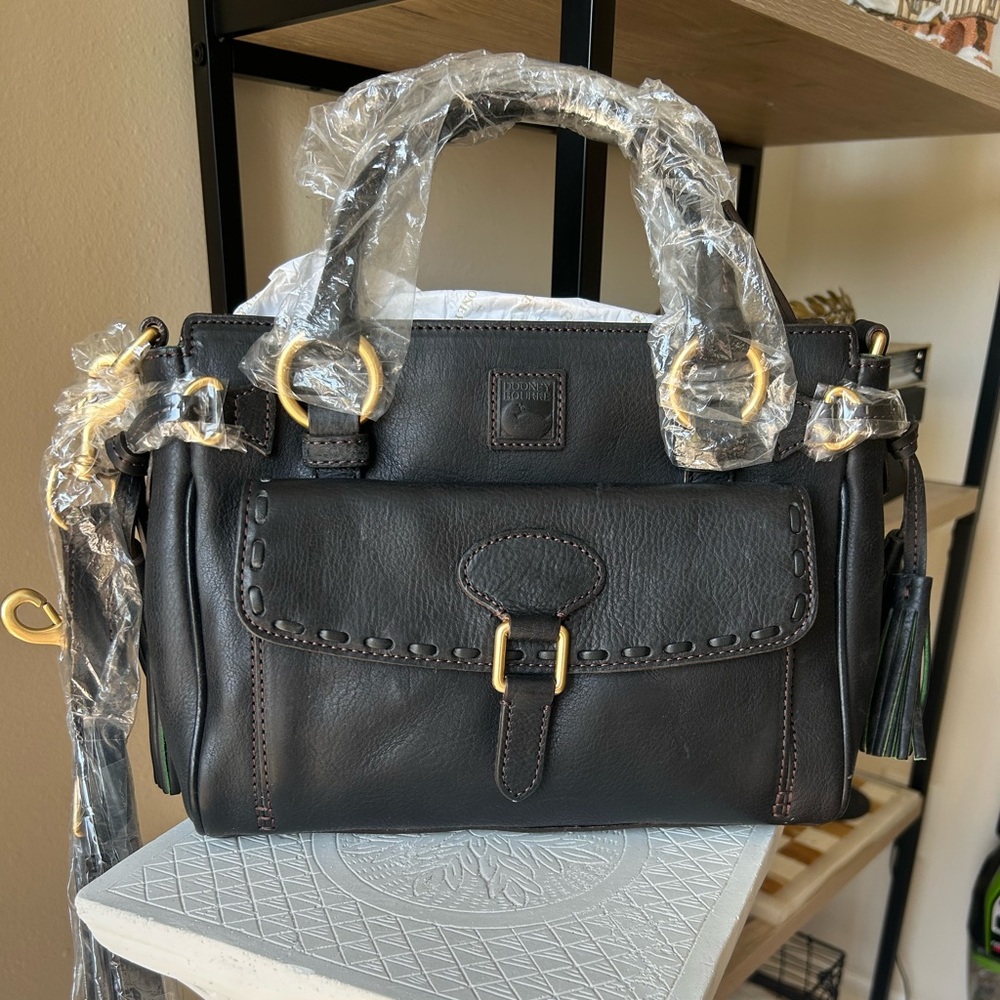 Dooney & Bourke - Florentine Medium Pocket Satchel in Black